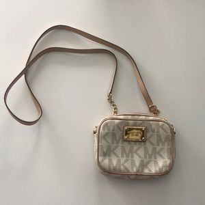 Michael Kors - Small CrossBody Bag